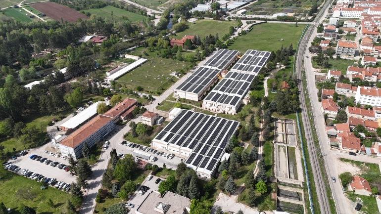 GÜNEŞ ENERJİSİYLE 854 TON KARBON ENGELLENDİ