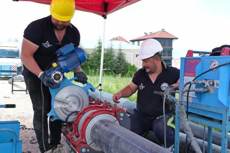 YERLEŞİM ALANLARININ ALTYAPI KAPASİTESİ GÜÇLENDİRİLİYOR
