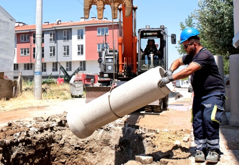 EMEK'TE İKİ NOKTADA KANALİZASYON ÇALIŞMASI TAMAMLANDI