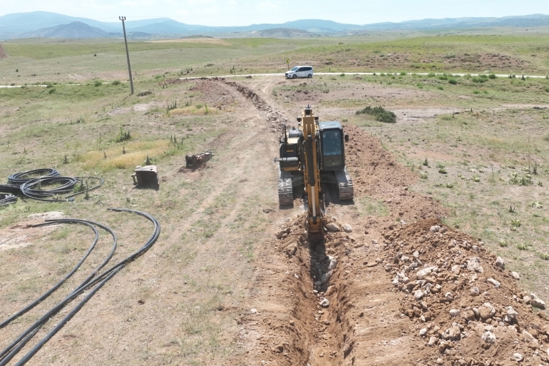 DOĞRAY'DA SU ALTYAPISI KAYNAKTAN ŞEBEKEYE YENİLENDİ