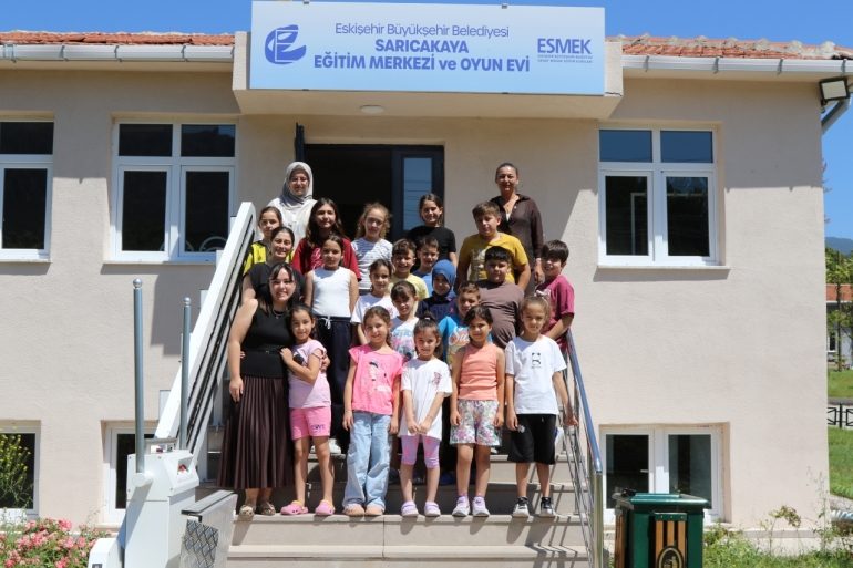 SU KAHRAMANLARI YAZ ATÖLYELERİNDE 372 ÇOCUKLA BULUŞTU