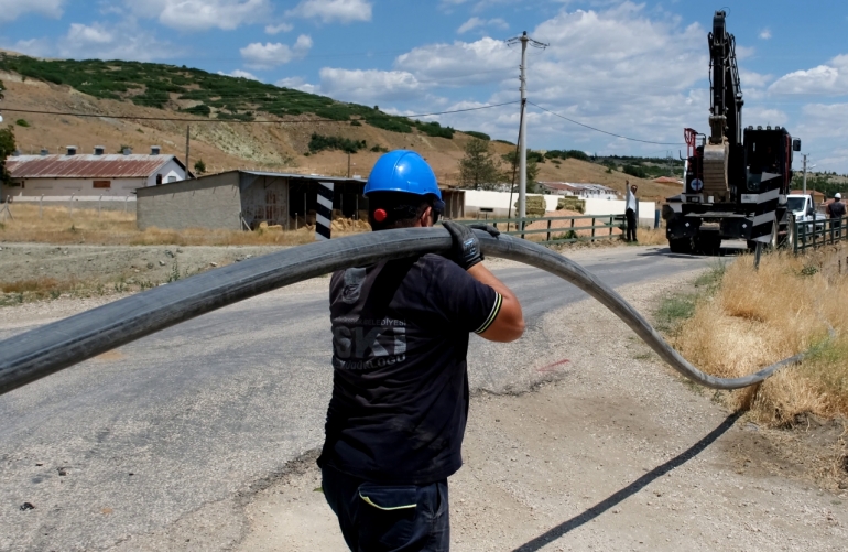 BEYAZALTIN'DA SU İLETİM KAPASİTESİ GÜÇLENDİRİLDİ