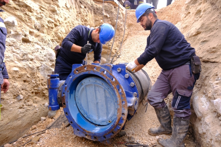 ŞEMSETTİN GÜNALTAY'DA YENİ SU HATTI DEVREDE