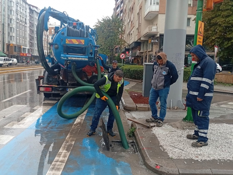 ESKİ, OLUMSUZ HAVA KOŞULLARINA KARŞI TEYAKKUZDA